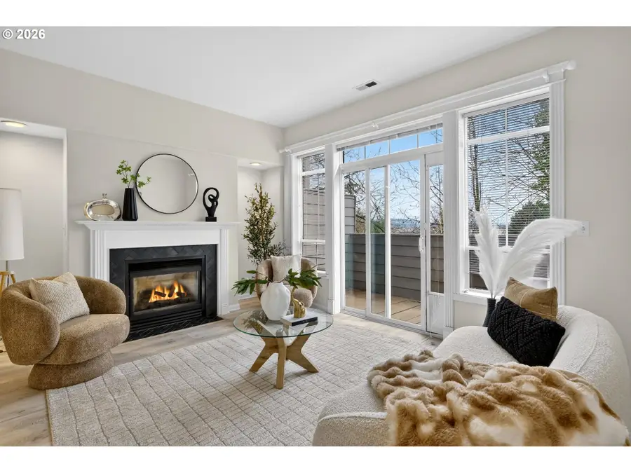 4934 SW 1st Ave, Portland, OR 97239 - #3