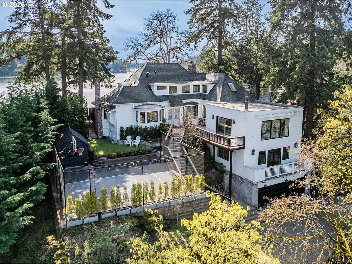 852 Northshore Rd, Lake Oswego, OR 97034 - #1