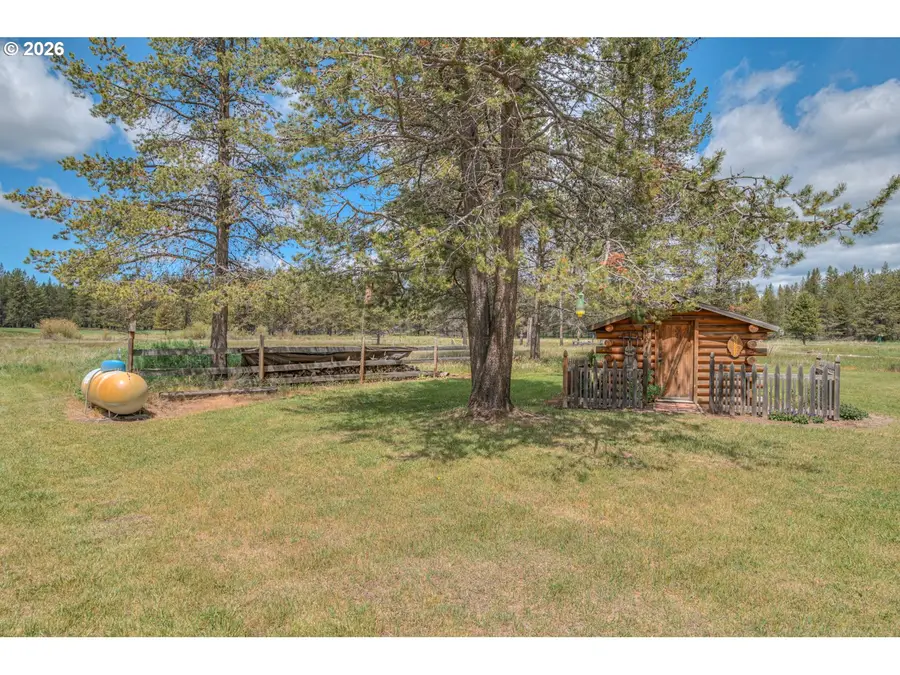 53939 Pine Grove Rd, Sisters Millican, OR 97739 - #2