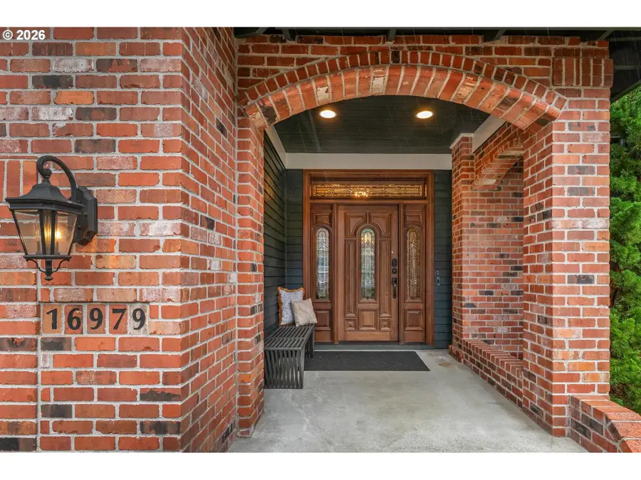 16979 SW Arbutus Dr, Beaverton, OR 97007 - #2
