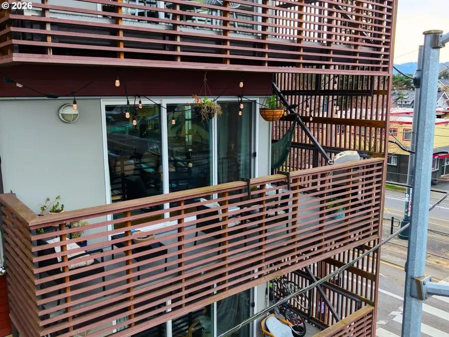 3970 N Interstate Ave #301, Portland, OR 97227 - #2