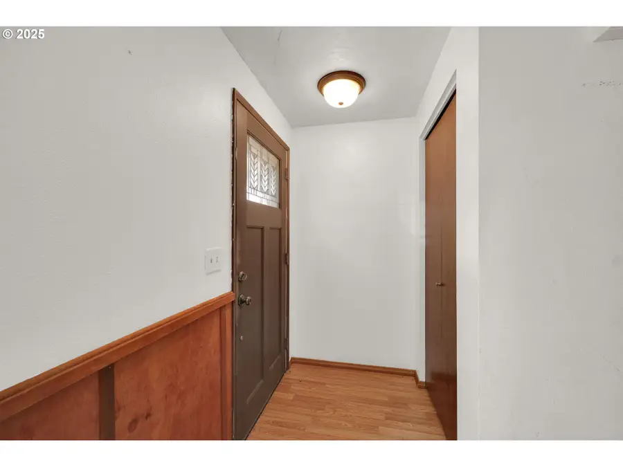 810 Birch St, Junction City, OR 97448 - Image #3