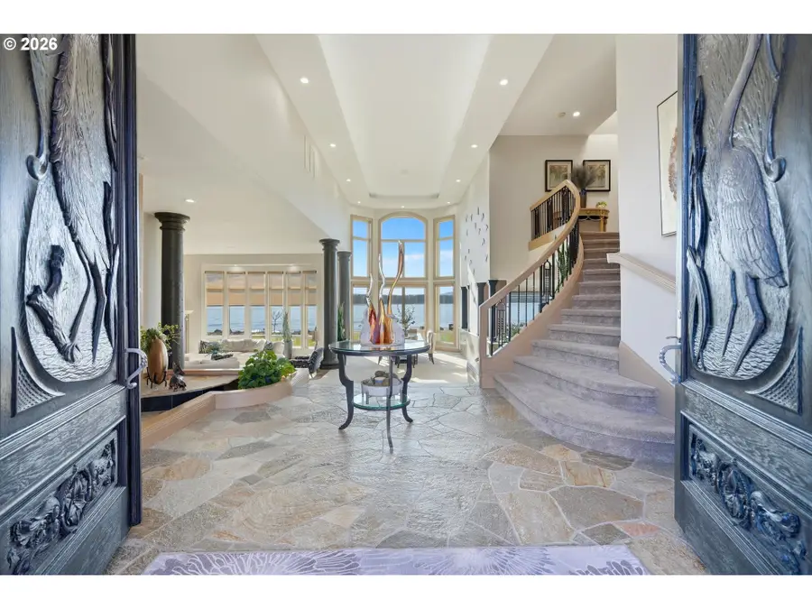 266 Columbia Point Rd, Longview, WA 98632 - #3