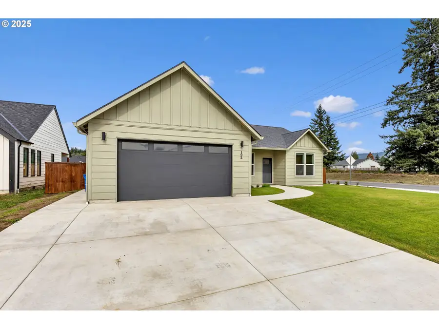 102 W Oak St, Yacolt, WA 98675 - Image #3