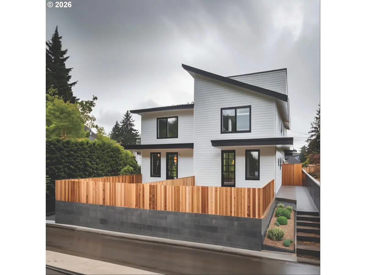 2008 SE 34th Ave, Portland, OR 97214 - #1