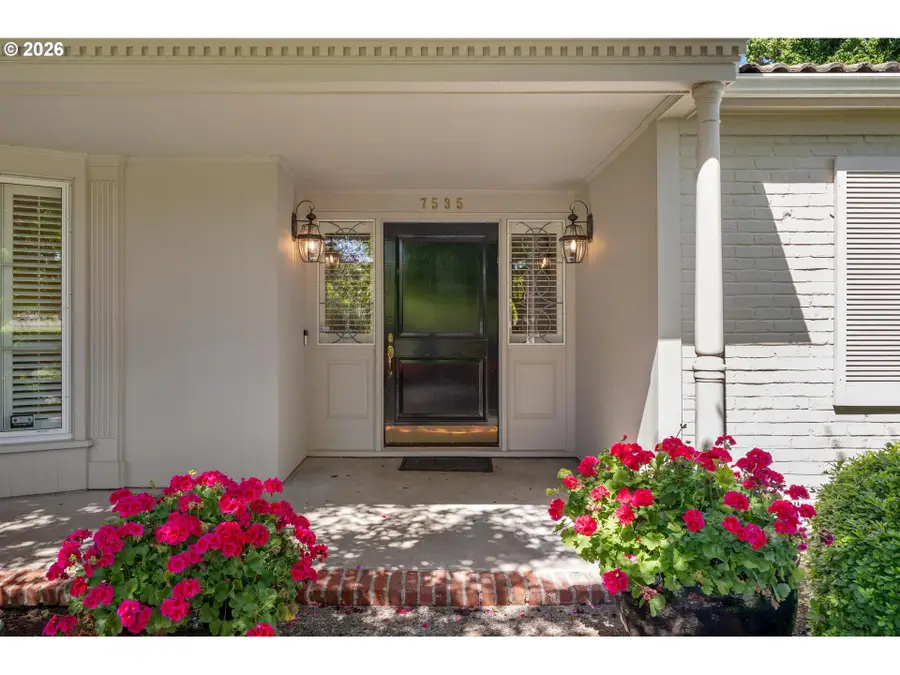 7535 SW Montclair Dr, Portland, OR 97225 - #2