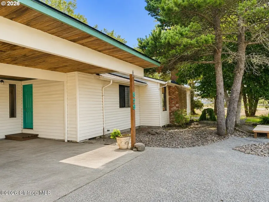 579 S Wahanna Rd, Seaside, OR 97138 - #2