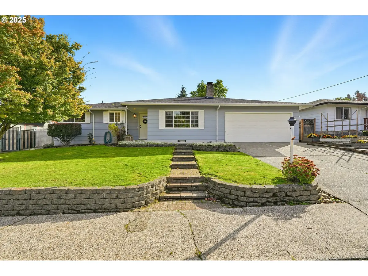 1422 SE 209th Ave, Gresham, OR 97030 - Image #1