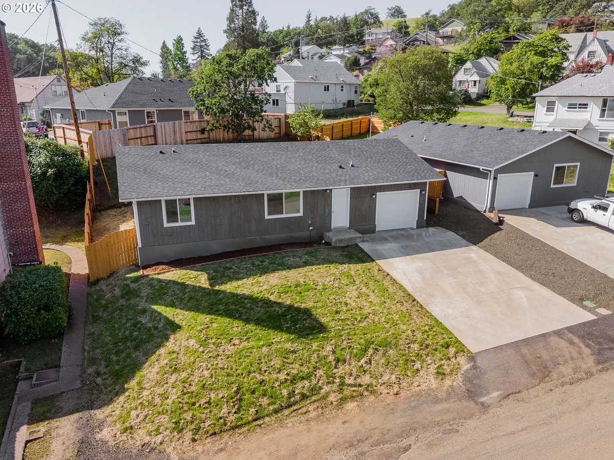 640 NE Polk St, Roseburg, OR 97470 - #1