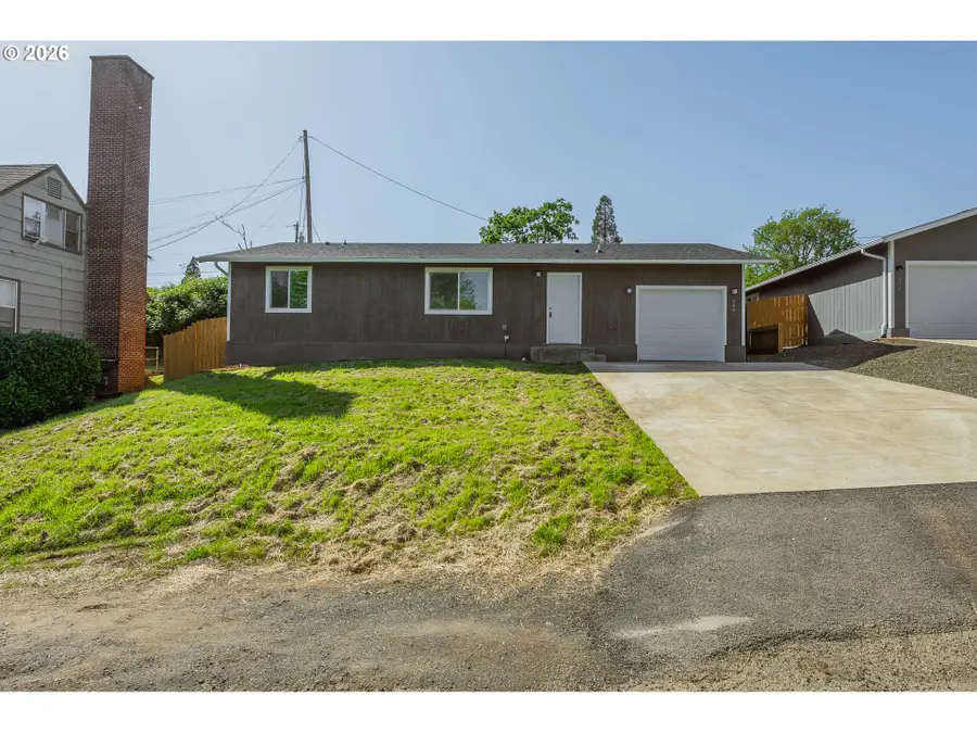 640 NE Polk St, Roseburg, OR 97470 - #3