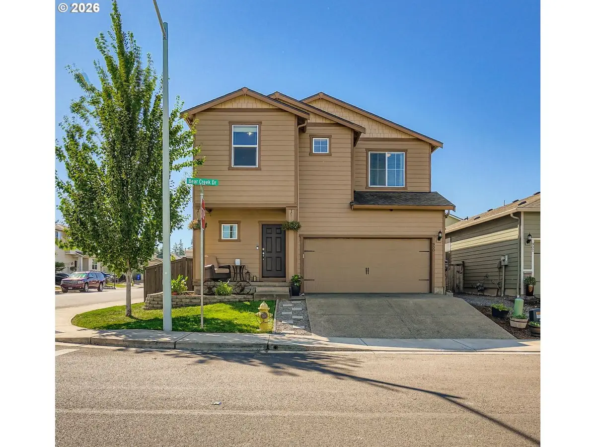 900 Bear Creek Dr, Molalla, OR 97038 - #1
