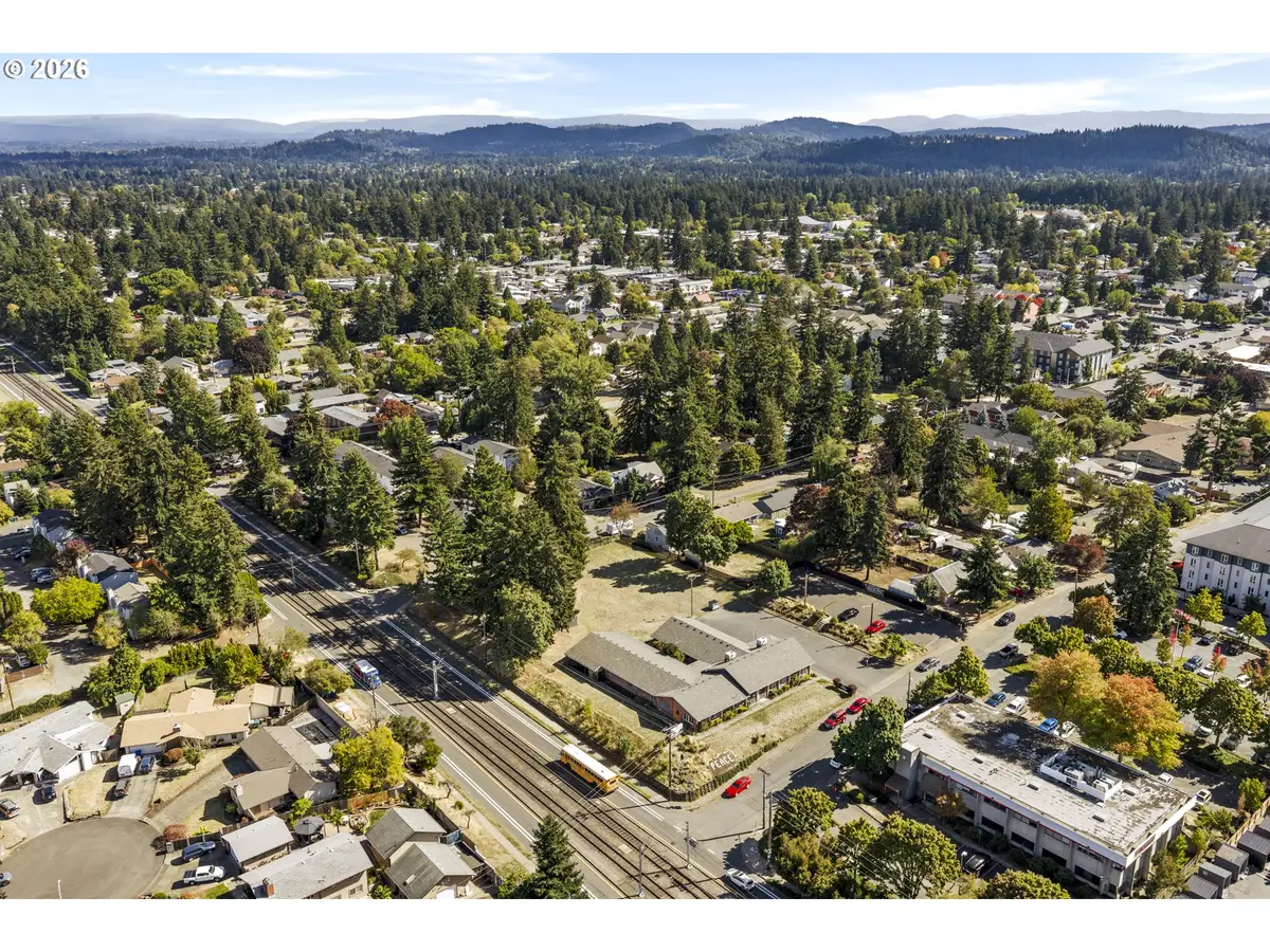 12414 E Burnside St, Portland, OR 97233 - #1