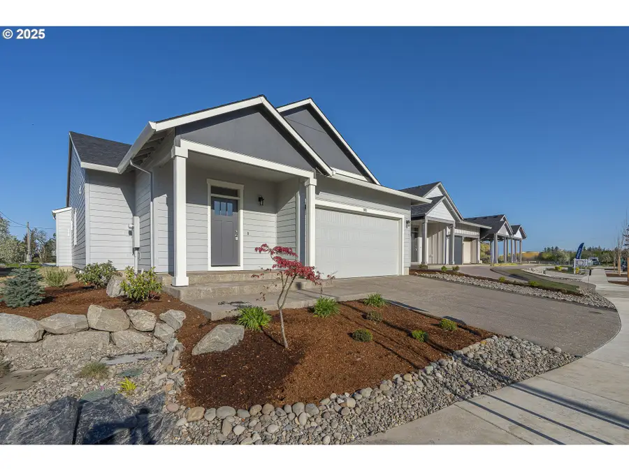 701 Tigerlily St, Silverton, OR 97381 - Image #3