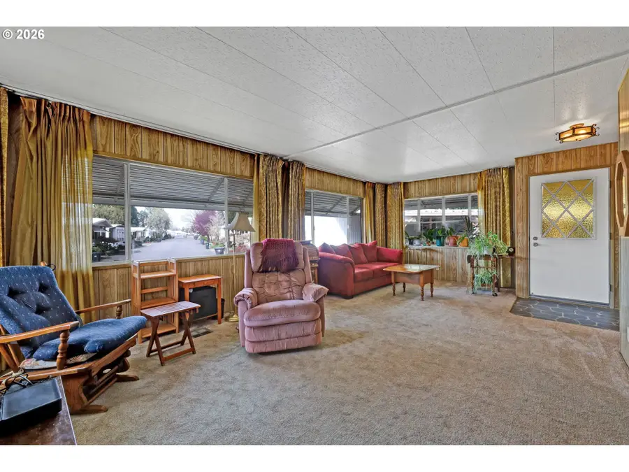 1800 Lakewood Ct #70, Eugene, OR 97402 - #2