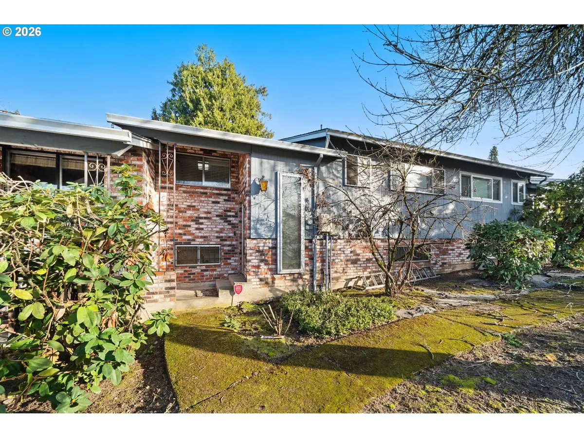 180 NE Kane Dr, Gresham, OR 97030 - Image #1