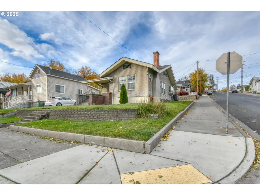 1003 NW Carden Ave, Pendleton, OR 97801 - Image #2