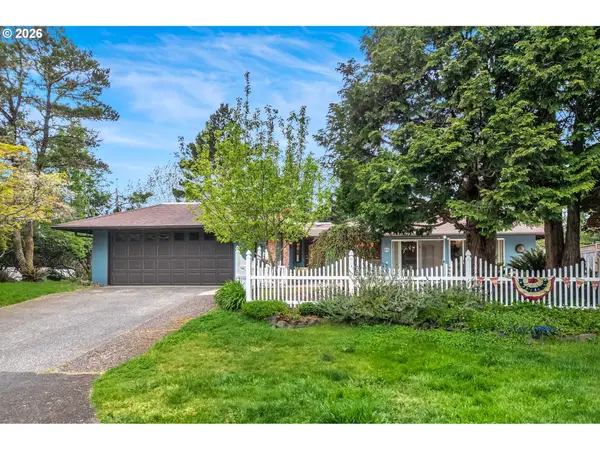 364 Alpine St, Seaside, OR 97138