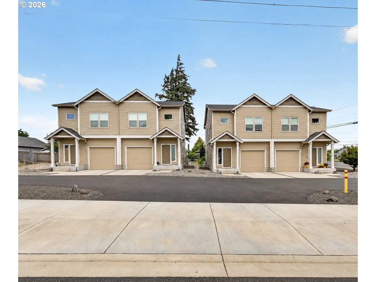 204 N 15th St, Saint Helens, OR 97051 - #1