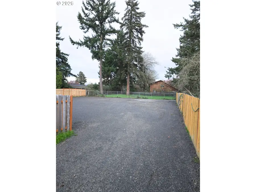 NE 122nd, Portland, OR 97203 - #3