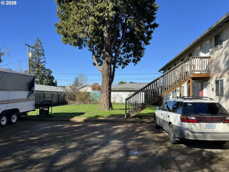 1920 SE Jefferson St Se, Albany, OR 97322 - #3