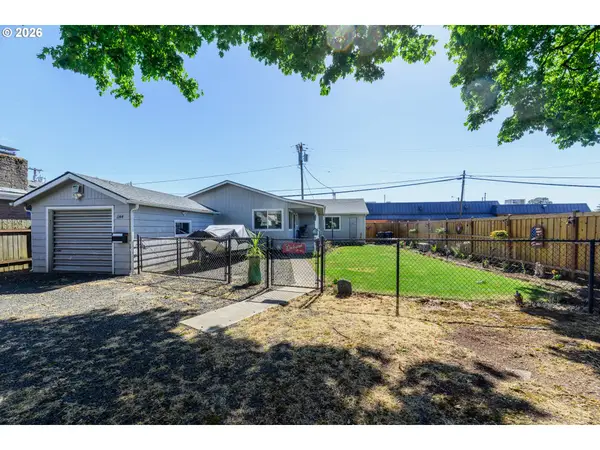 1144 Juniper St, JunctionCity, OR 97448