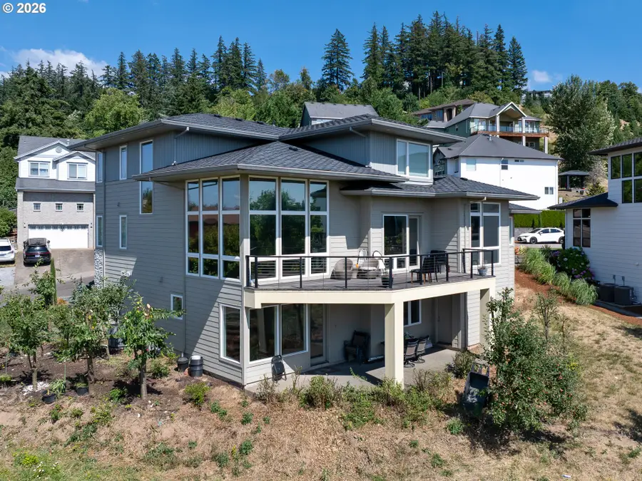 9280 SE Emmert View Ct, Northwest Clackamas, OR 97086 - #2