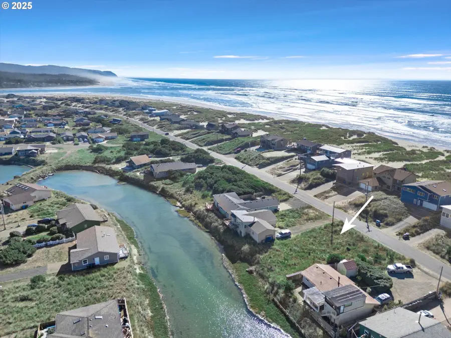 617 NW Oceania Dr, Waldport, OR 97394 - Image #3