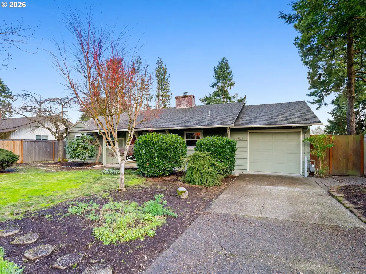 3914 SE 105th Ave, Portland, OR 97266 - #1