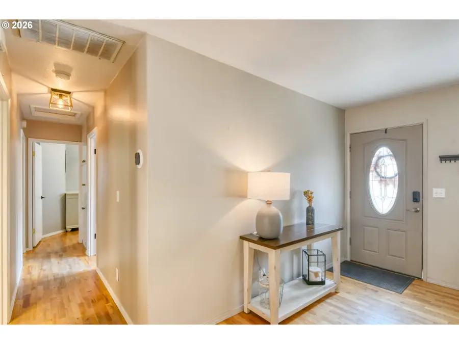 902 NW 6th St, Pendleton, OR 97801 - #2