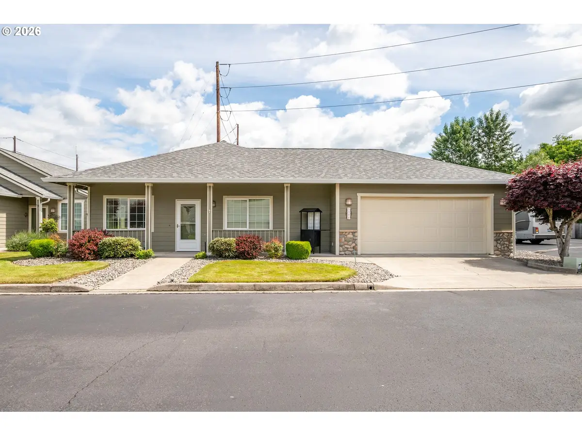 5558 Solo Point Dr, Longview, WA 98632 - #1