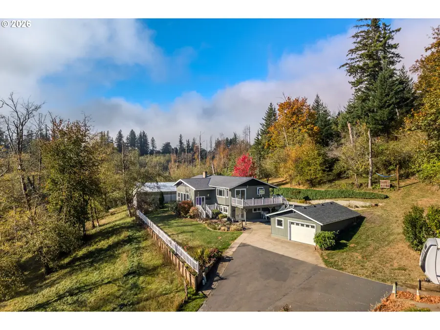 915 SE Pounder Rd, Corbett, OR 97019 - #2