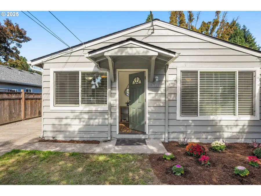 1107 SE Maple St, Hillsboro, OR 97123 - Image #2