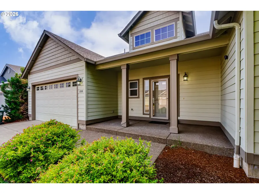 1206 Alderdale Dr, Junction City, OR 97448 - #2