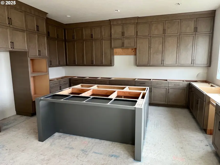 4192 Cornwall St, West Linn, OR 97068 - Image #3