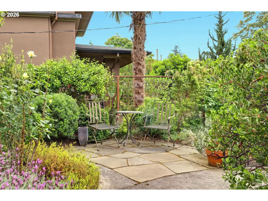 2845 NE Dunckley St, Portland, OR 97212 - #3