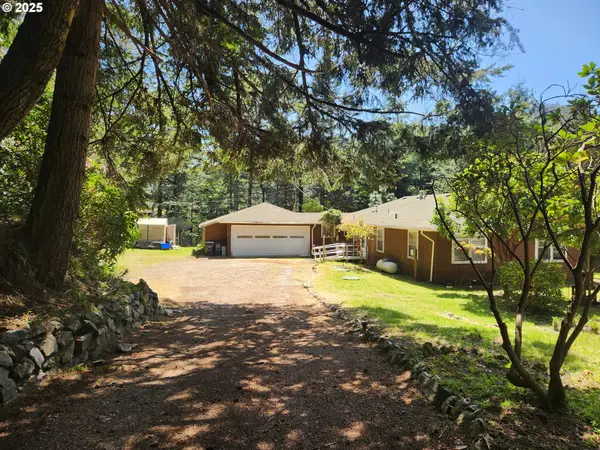 28213 Hunter Creek Hts, GoldBeach, OR 97444