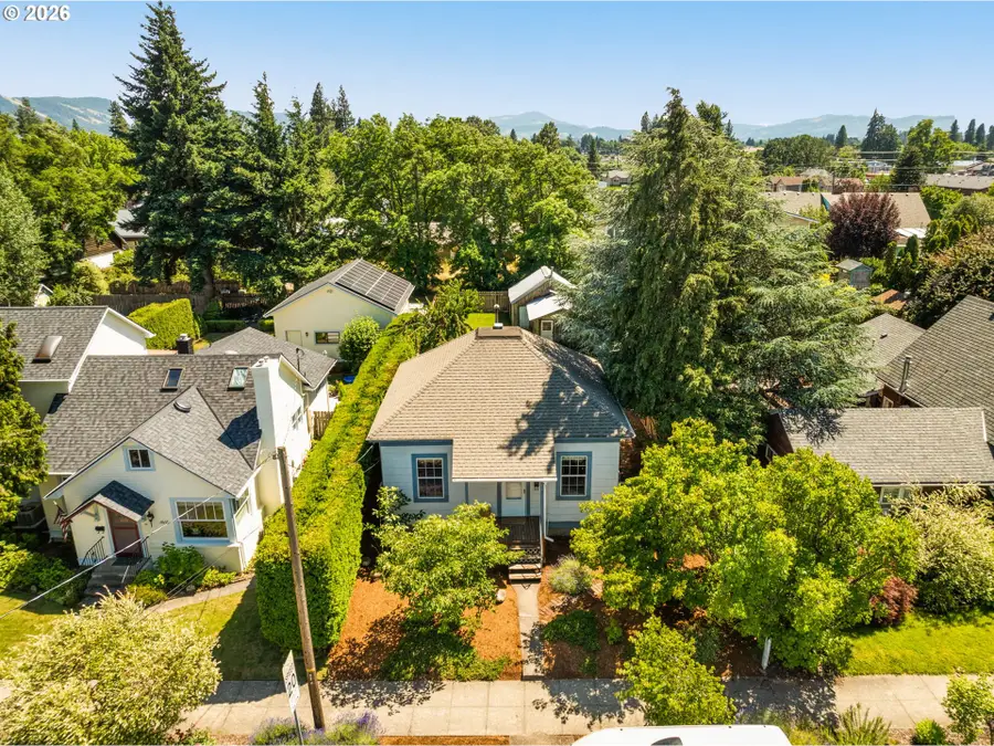 1025 Pine St, Hood River, OR 97031 - #2