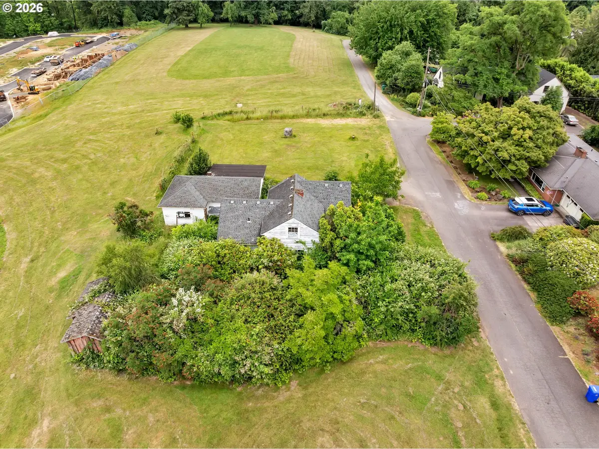 2119 SW Nevada Ct, Portland, OR 97219 - #1