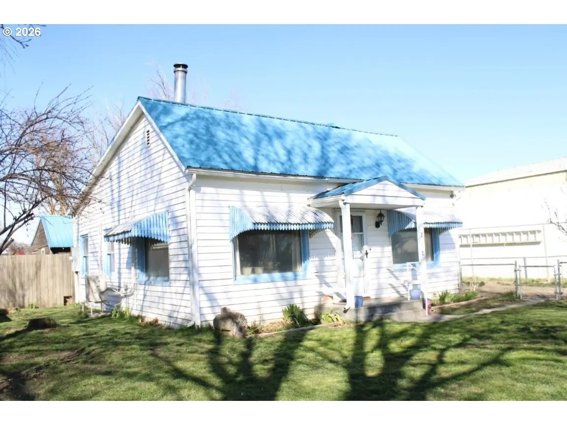 212 Concord St, Helix, OR 97835 - #1