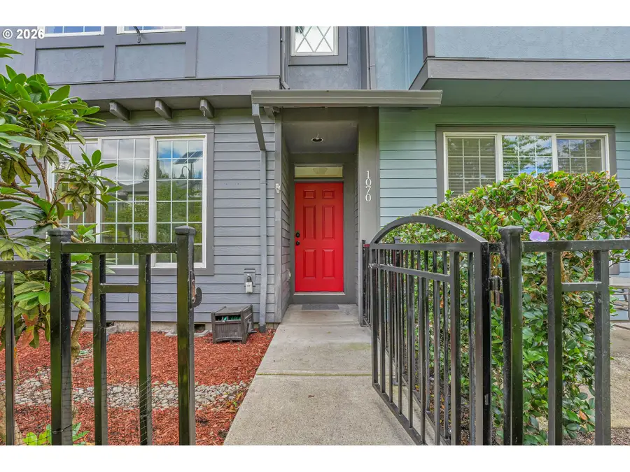 1070 SE Nazomi Ave, Hillsboro, OR 97123 - #2
