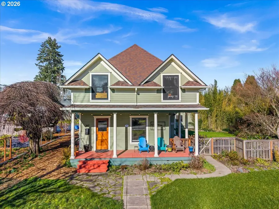 2417 15th Ave, Forest Grove, OR 97116 - #2