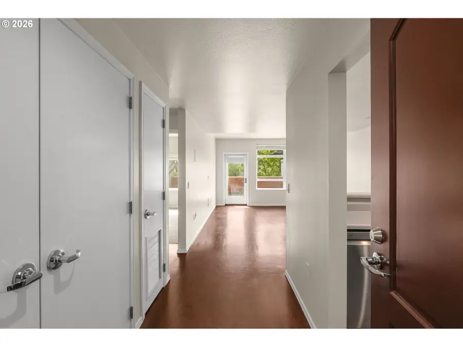 1718 NE 11th Ave #205, Portland, OR 97212 - #3