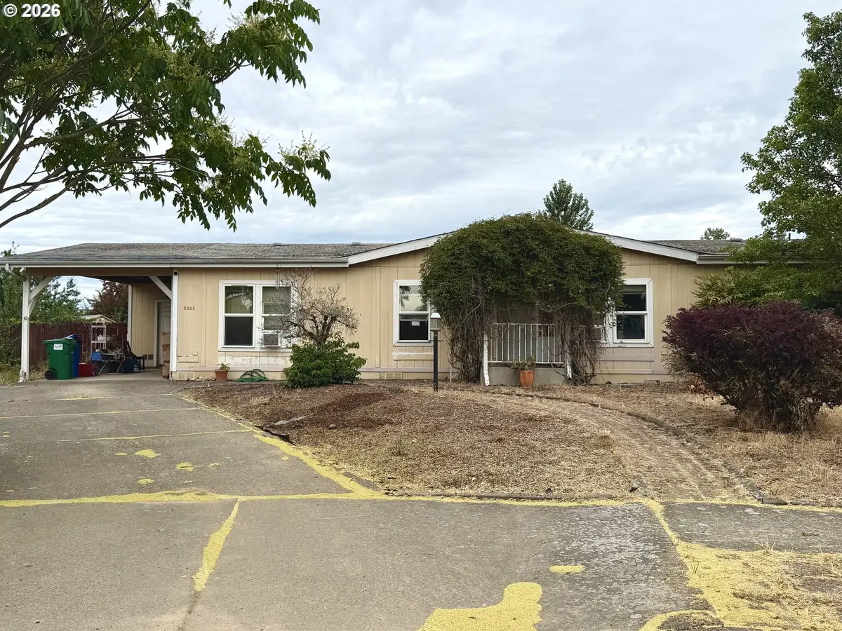 2693 Arnold Ave, Eugene, OR 97402 - #1