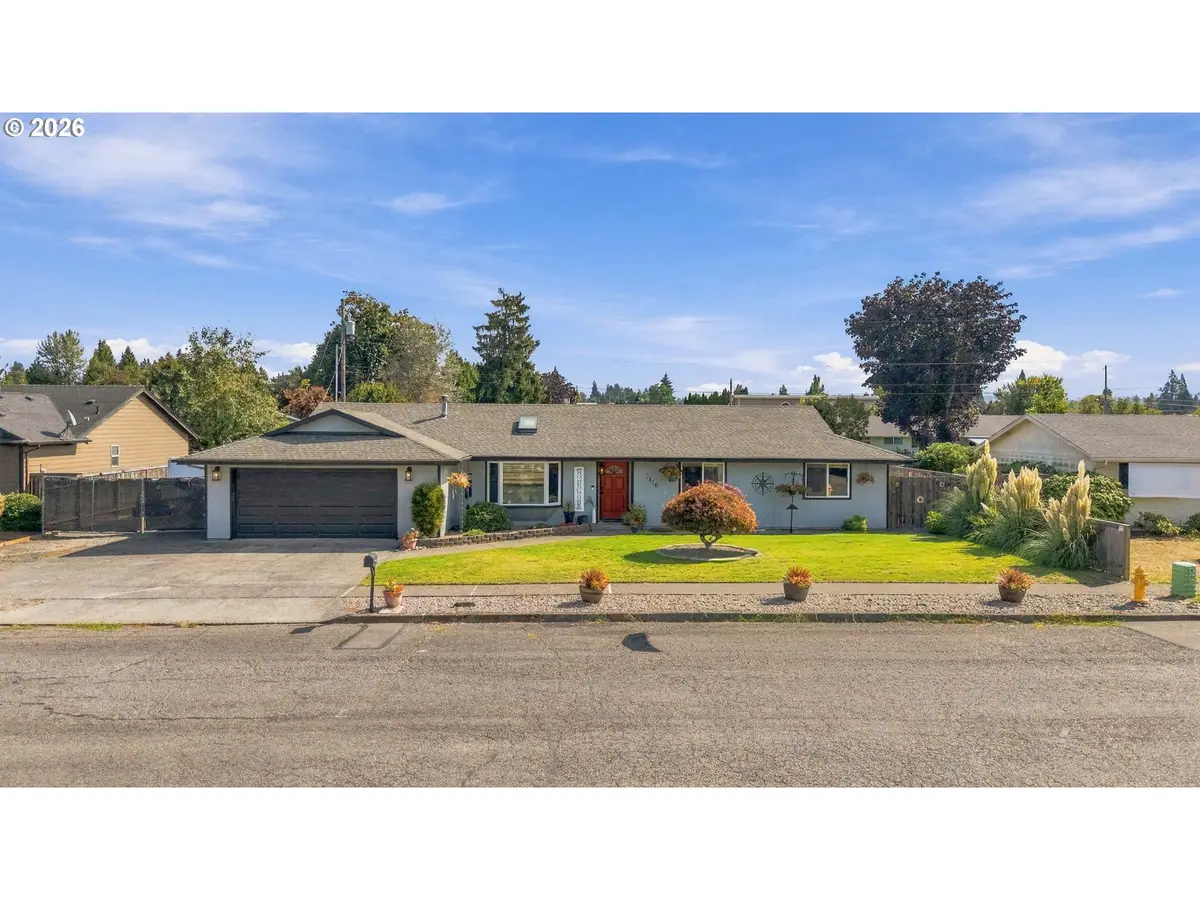 1416 N Evergreen Ave, Stayton, OR 97383 - #1