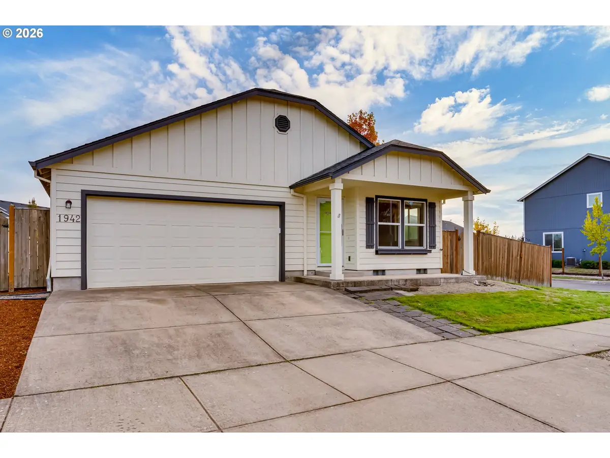 1942 Adelman Loop, Eugene, OR 97402 - #1