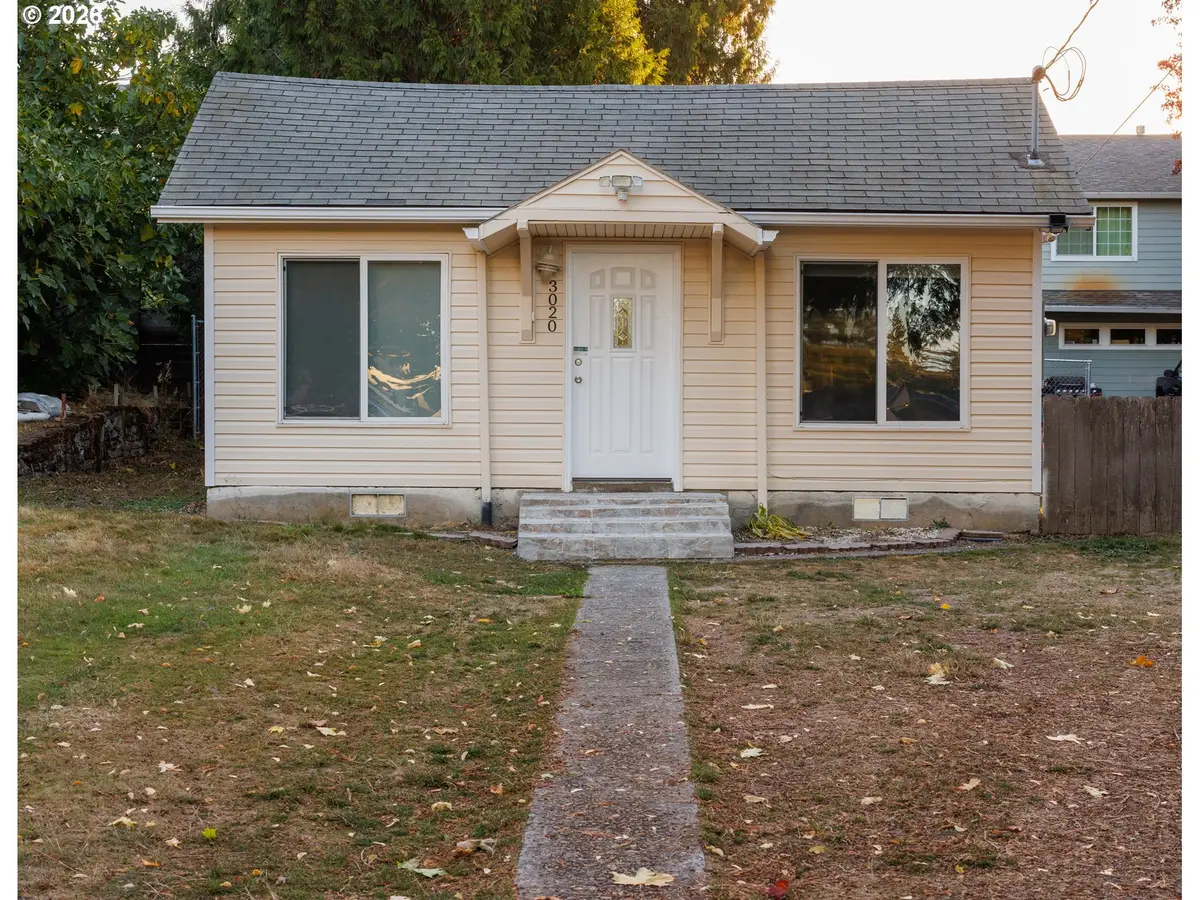 3020 SE 90th Pl, Portland, OR 97266 - #1