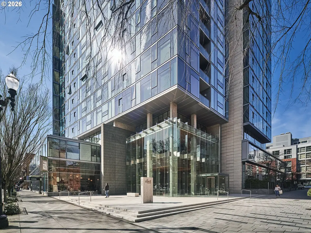 1221 SW 10th Ave #702, Portland, OR 97205 - Image #1