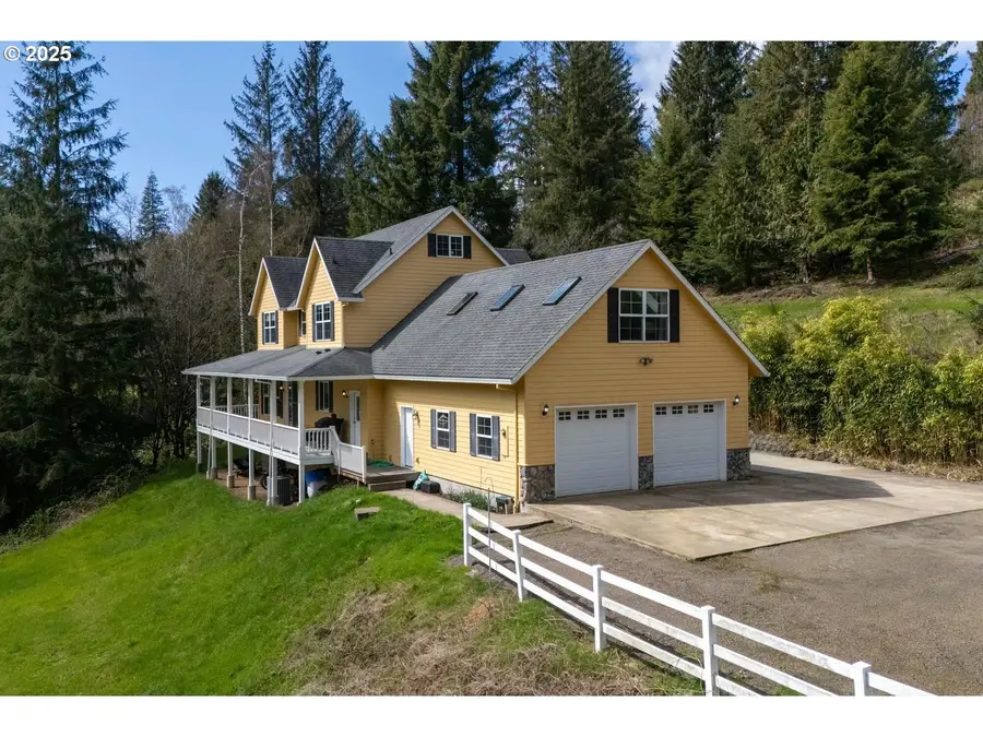 8100 Briar Ln, Tillamook, OR 97141 - Image #2