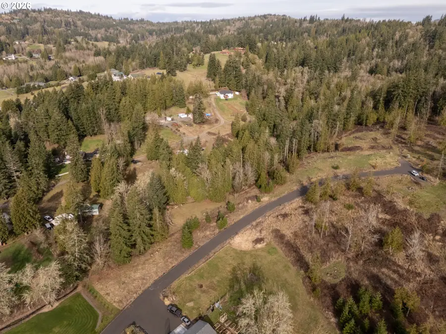 426 Rose Garden Ln, Kelso, WA 98626 - #2