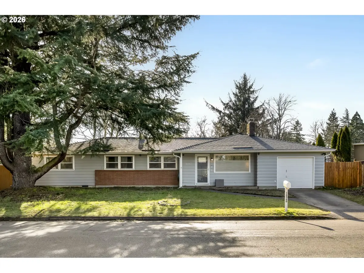 16560 SE Haig Dr, Portland, OR 97236 - Image #1